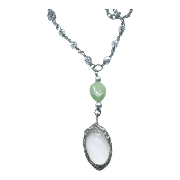 Artisan Magnifying Glass Caged in Silver-Blend Metalwork Jade Wire-Wrap Necklace - Picture 8 of 14